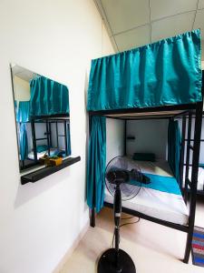 Evoke Hostels, Hiriketiya beach