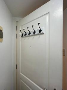 Casita Payapa - newly furnished condo unit 2nd flr