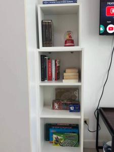 Casita Payapa - newly furnished condo unit 2nd flr