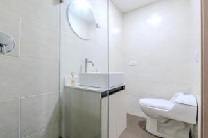 Apartamento centrico en Laureles con piscina 301