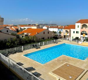Appartements Appartement 4 personnes piscine 300 plage 4PB287 : photos des chambres