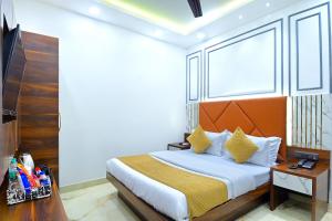 Hotel Nav Durga "2 Walking from New Delhi Railway Station"