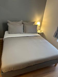 Appt rénové proche Montmartre Gare du Nord et EST