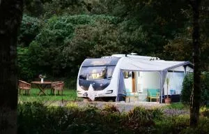 Pinetum Gardens Retreats - 卡里翁湾