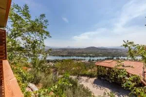 Nature House - Canaj