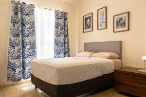 New Apt Celebrate Mexican Independence in Acapulco