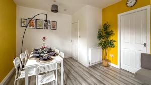 Quite Charming house near Glasgow