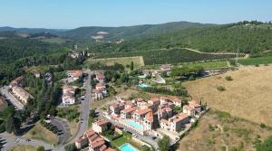Borgo di Gaiole - Casa Julietta - apartment with a view & travel guide