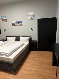 Deluxe Family Room room in Hotel Elbe