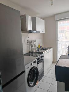 Appartements Appartement 70m2 premium , 3 Pieces, Wi-Fi, parking, balcon : photos des chambres