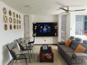 El Rodadero Hermoso Apartamento a 50m de la playa ven descansa o trabajar