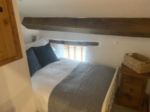 Fryers Cottage Wirksworth, a traditional yet stylish 2-bedroom Peak District cottage