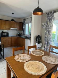 Mini villa piscine et plage