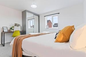 Anglian Retreat - Close to City Centre - Free Parking, Fast Wifi and Smart TV by Yoko Property