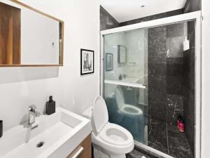 20-202 Elegant 2BR-Roma Norte parking 24-7 Security