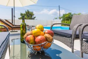 Holiday home with heated pool