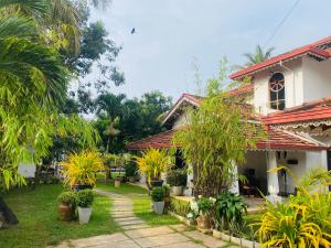 Sujeewani Villa
