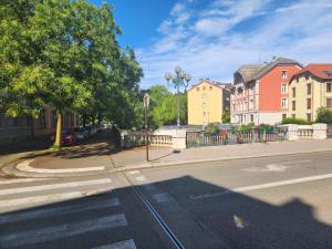 Le Denfert - Wifi Netflix - Quais de Savoureuse