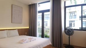 Phòng Giường Đôi Có Ban Công (Double Room with Balcony)