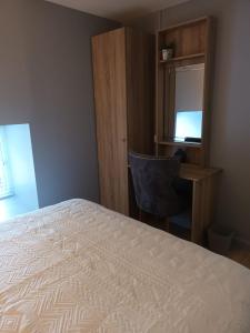 Apartment 2 at busy bee