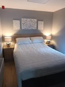 Apartment 2 at busy bee - Coolayna Haggard