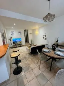 Charmant appartement en Hypercentre de Castelnaudary - Issel