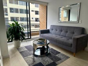 Bello apartamento a 2 cuadras de Unicentro