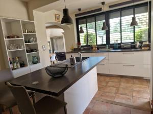 Villas Superbe Villa Golf Vedene avec Piscine : photos des chambres