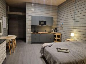 Idyllinen vanha navetta Vanhassa Raumassa