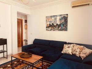 Ennasr, Apt très bien équipé, central et paisible