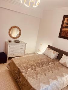 Ennasr, Apt très bien équipé, central et paisible