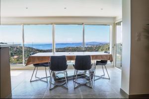 Haut de villa vue mer panoramique sur Golfe de Saint-Tropez