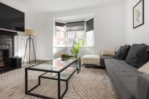 Two Modern 2 Bed Apartments in Central Camden