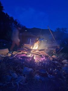 Grande YOURTE dans les jardins dAmagaïa