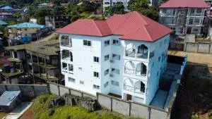 After 5 Apartment 1- 3 spacious en-suite bedrooms - Hastings