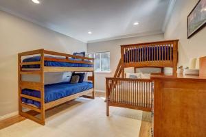 Elegant 6 Bed Sleeps 14 - Best for families w kids