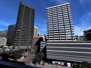 Icon NO LOAD SHEDDING Modern Studio - City