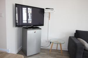 Chez Simon - Verdun Centre - Studio - 1 LIT et canapé convertible - Internet et TV - 4 personnes - Géré par Presta-ZenServices