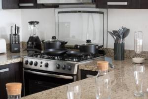 Luxury Beach Front 3Br Condo