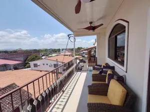 P H Claribel Piso 3 en Las Tablas al lado del Hotel Presidente - Los Santos