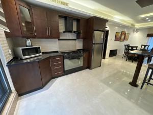 2 En-suite Rooms, Central & Garden Terrace