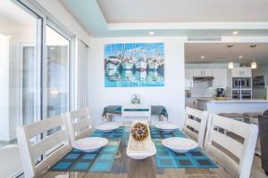 Encantame Towers 2 -Bedroom Luxury DLX Verano E905- Corner Balcony