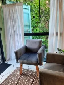 Apartamento Container com Sacada, Split e Estacionamento - 卡诺阿斯