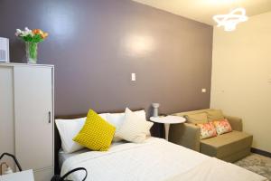 Sojourners Suite at 605, City-view condotel near the airport at Monte Carlo Residences Charlene