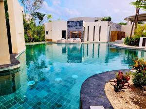 Luxurious Jungle Condo and Private Cenote