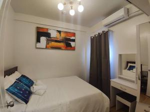 Cozy TriG Place near SM Seaside with Wifi Netflix free swimming pool & parking