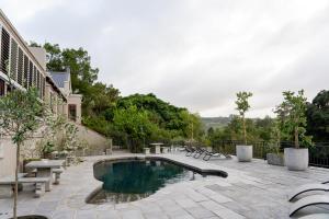 Avemore Hidden Haven - wood fired hot tub and full Backup power