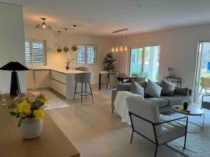 Luxury lakeside home Geneva Lausanne - 格朗