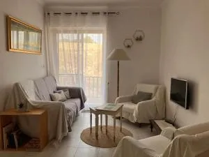 Cosy and Peaceful Seaside Vintage-Style Apartment - Naxxar