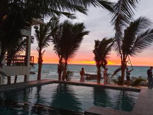 Simple Life Cliff View Resort